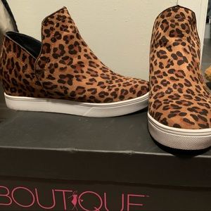 Leopard wedge Corkys